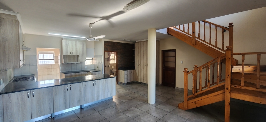 5 Bedroom Property for Sale in Dana Bay Western Cape
